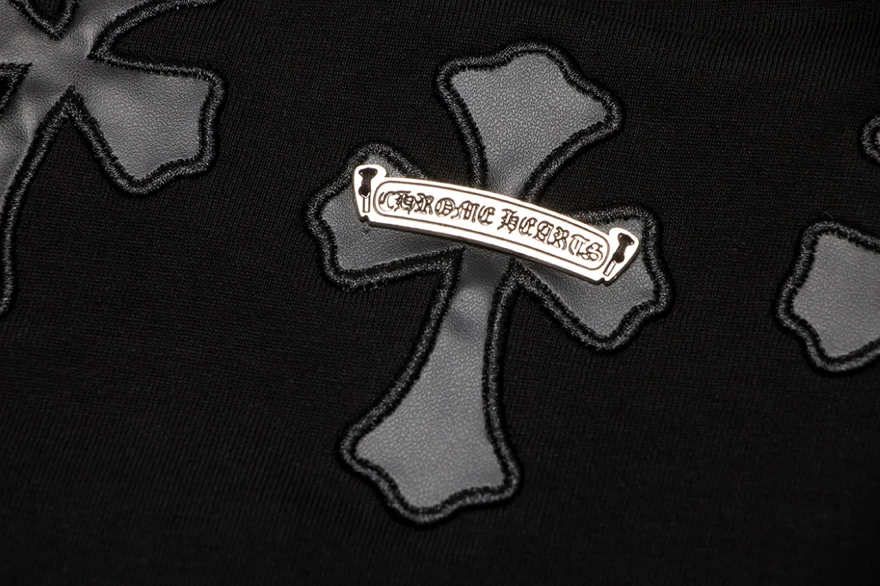 P150 Chrome Hearts Chrome Hearts Iron Cross Short Sleeve Size: SMLXL Color: White Black